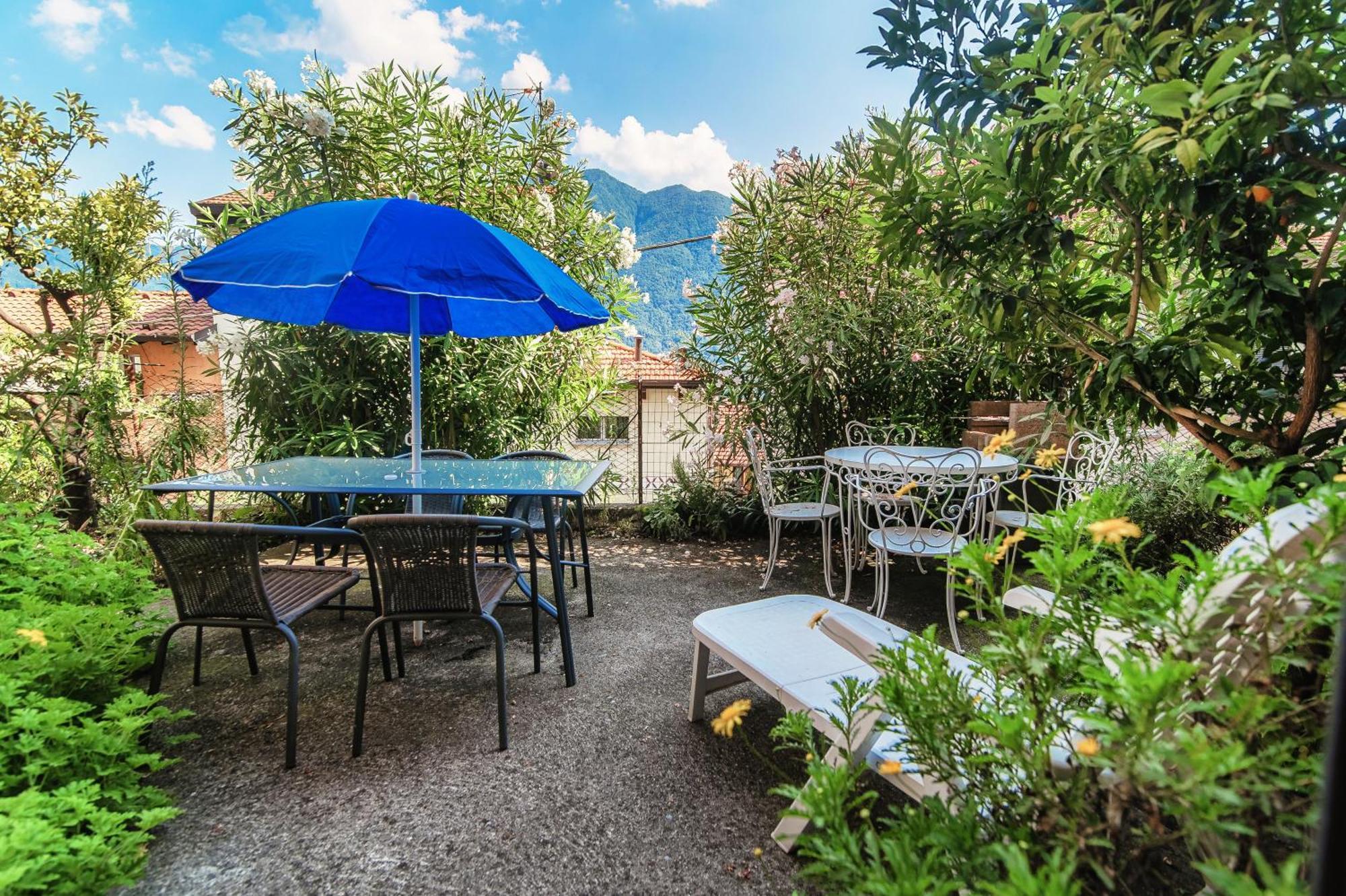 Delizioso Bilocale Vista Lago Colonno Екстериор снимка