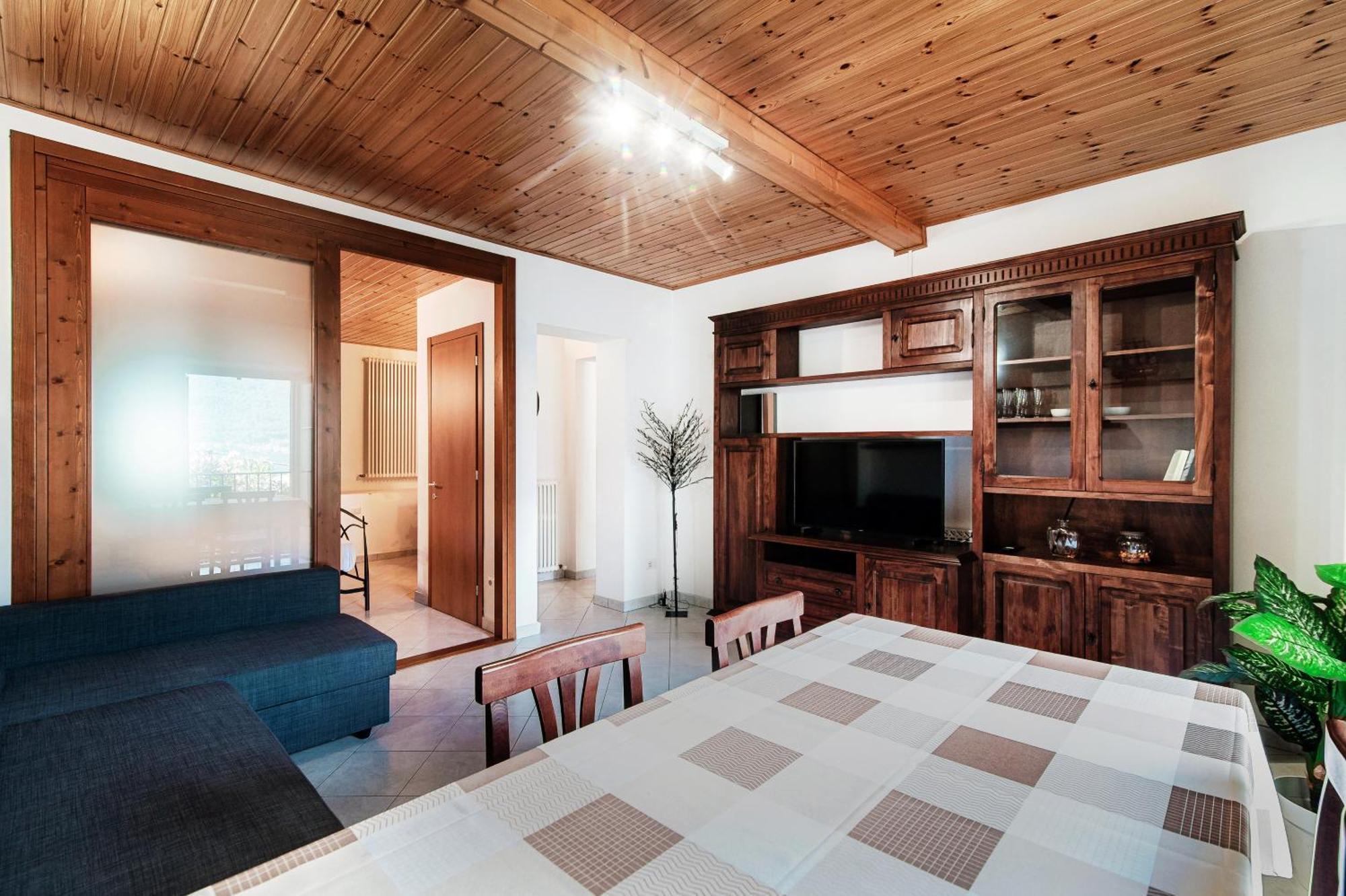 Delizioso Bilocale Vista Lago Colonno Екстериор снимка