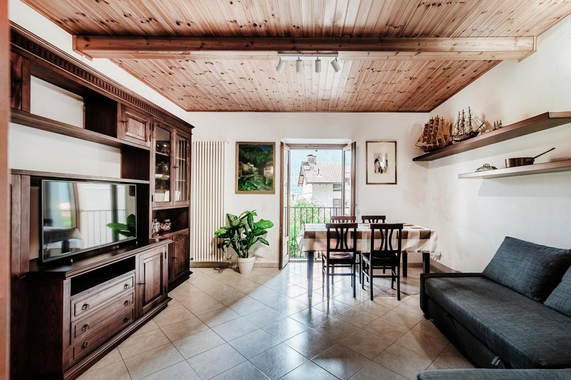 Delizioso Bilocale Vista Lago Colonno Екстериор снимка