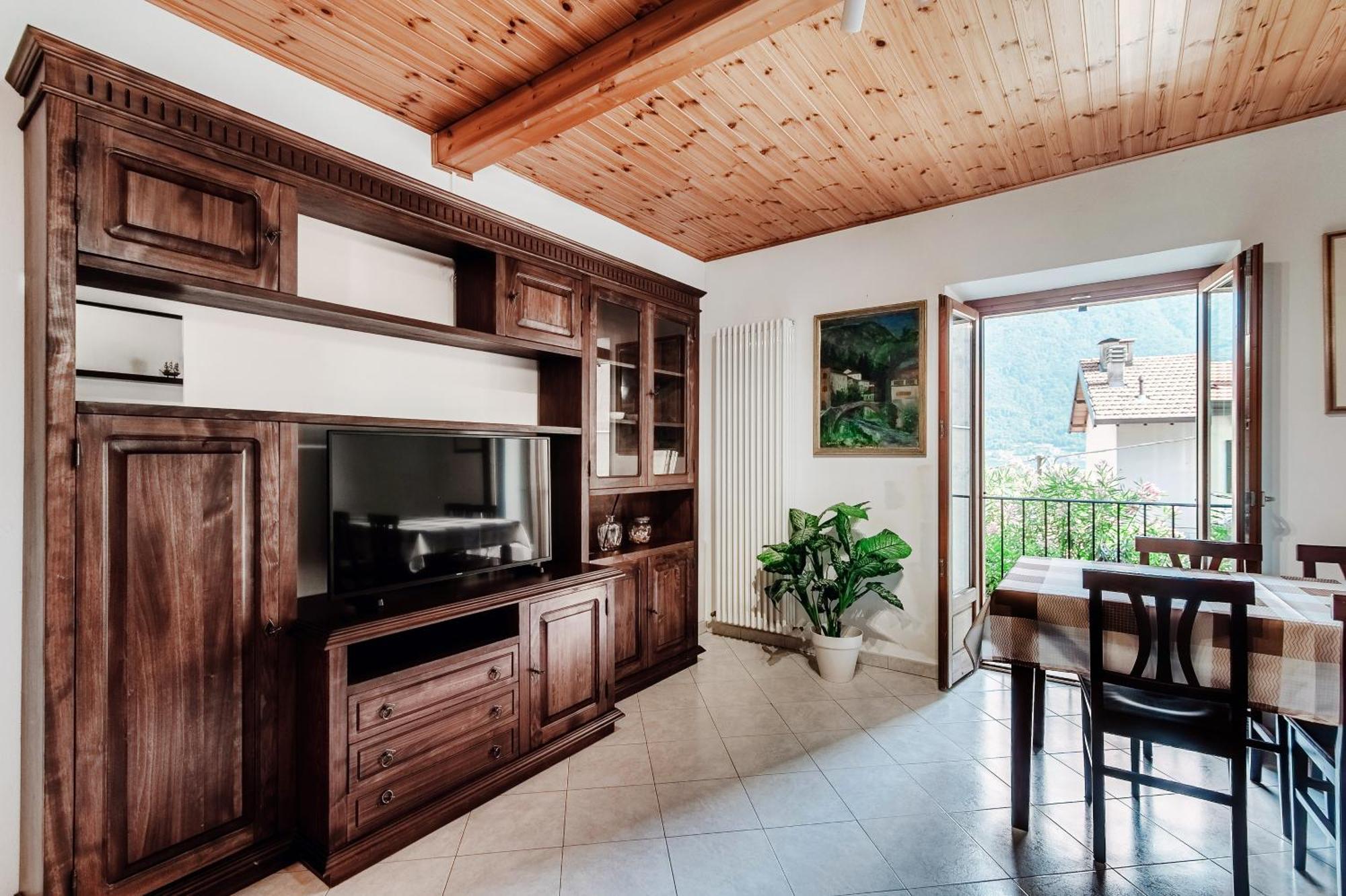 Delizioso Bilocale Vista Lago Colonno Екстериор снимка