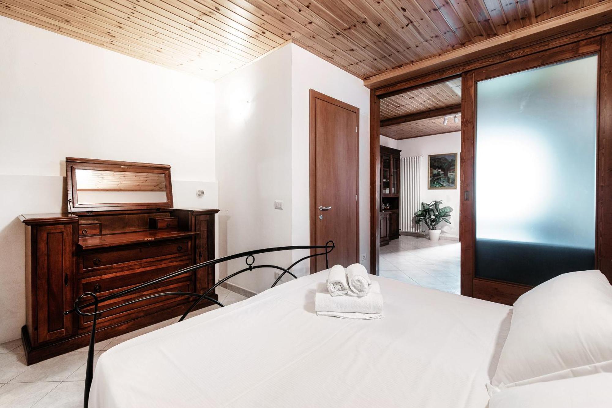 Delizioso Bilocale Vista Lago Colonno Екстериор снимка